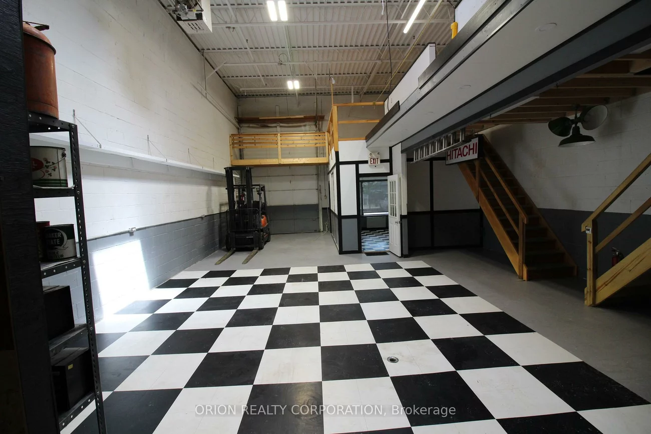 1095, Strathy, Lakeview, Mississauga