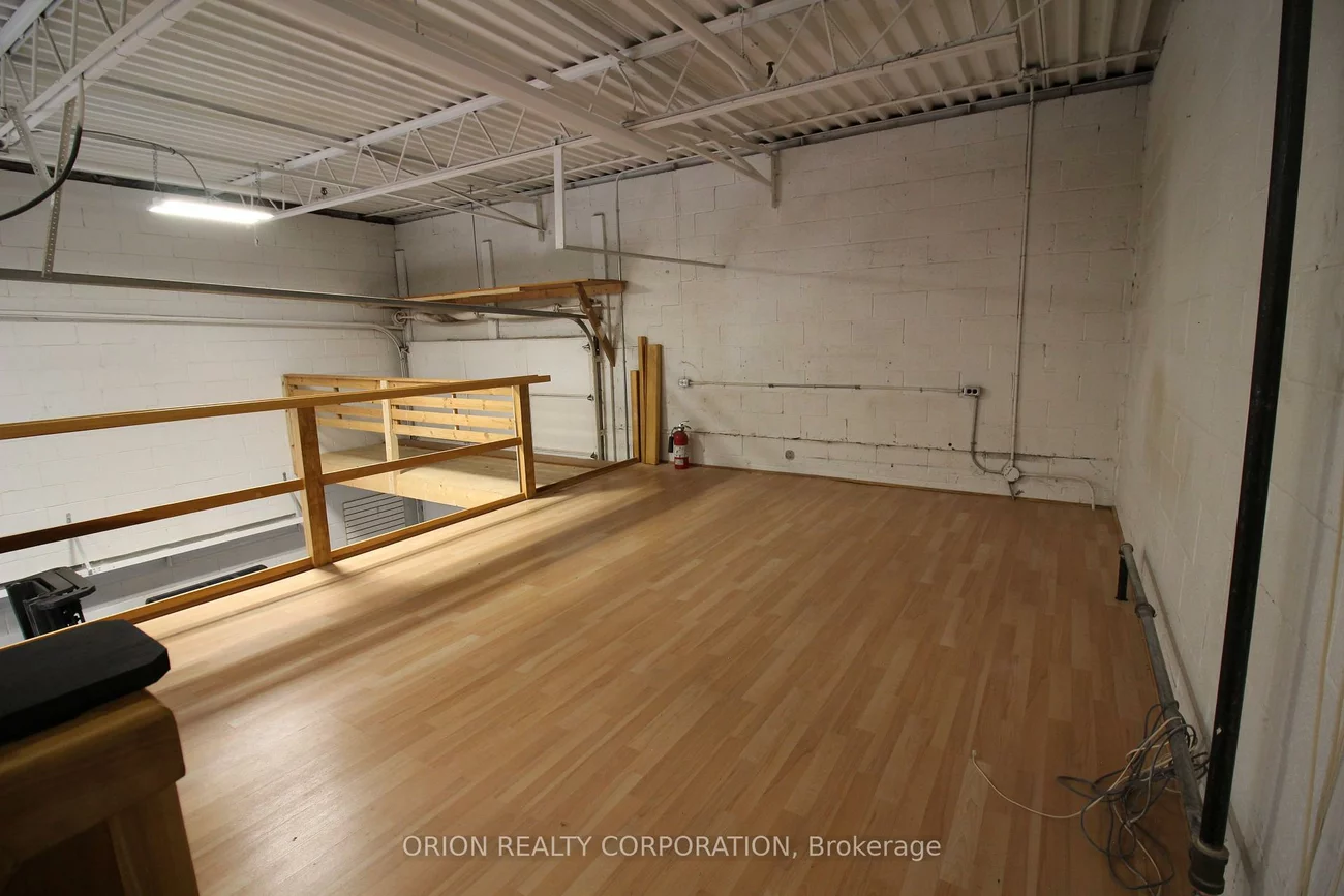 1095, Strathy, Lakeview, Mississauga