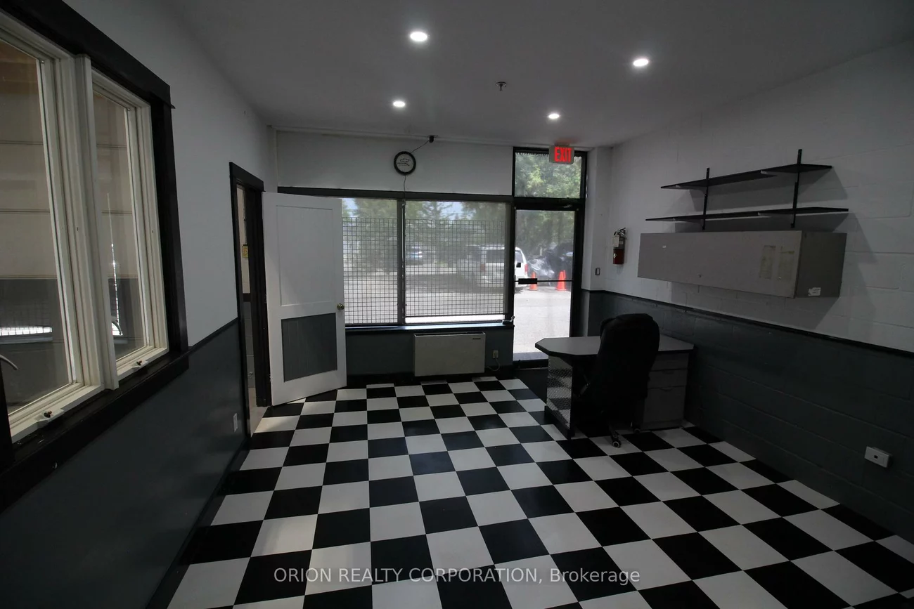 1095, Strathy, Lakeview, Mississauga