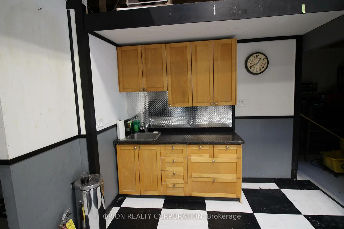 1095, Strathy, Lakeview, Mississauga