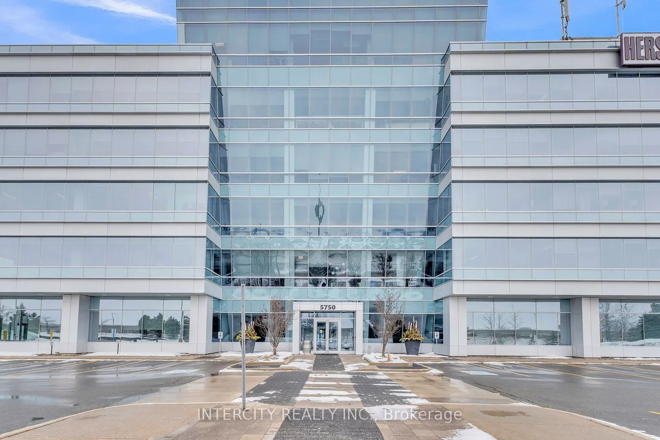 5750, Explorer, Airport Corporate, Mississauga