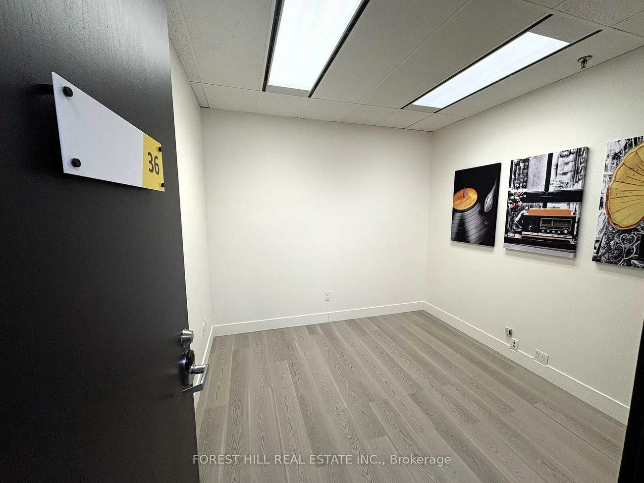 350, Burnhamthorpe, City Centre, Mississauga