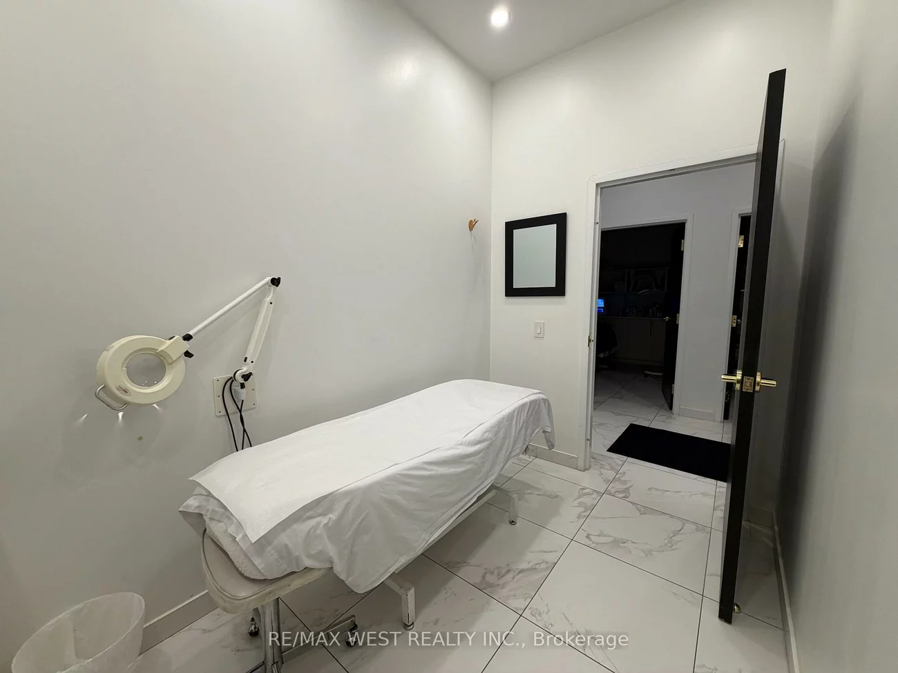 5027, Hurontario, Hurontario, Mississauga