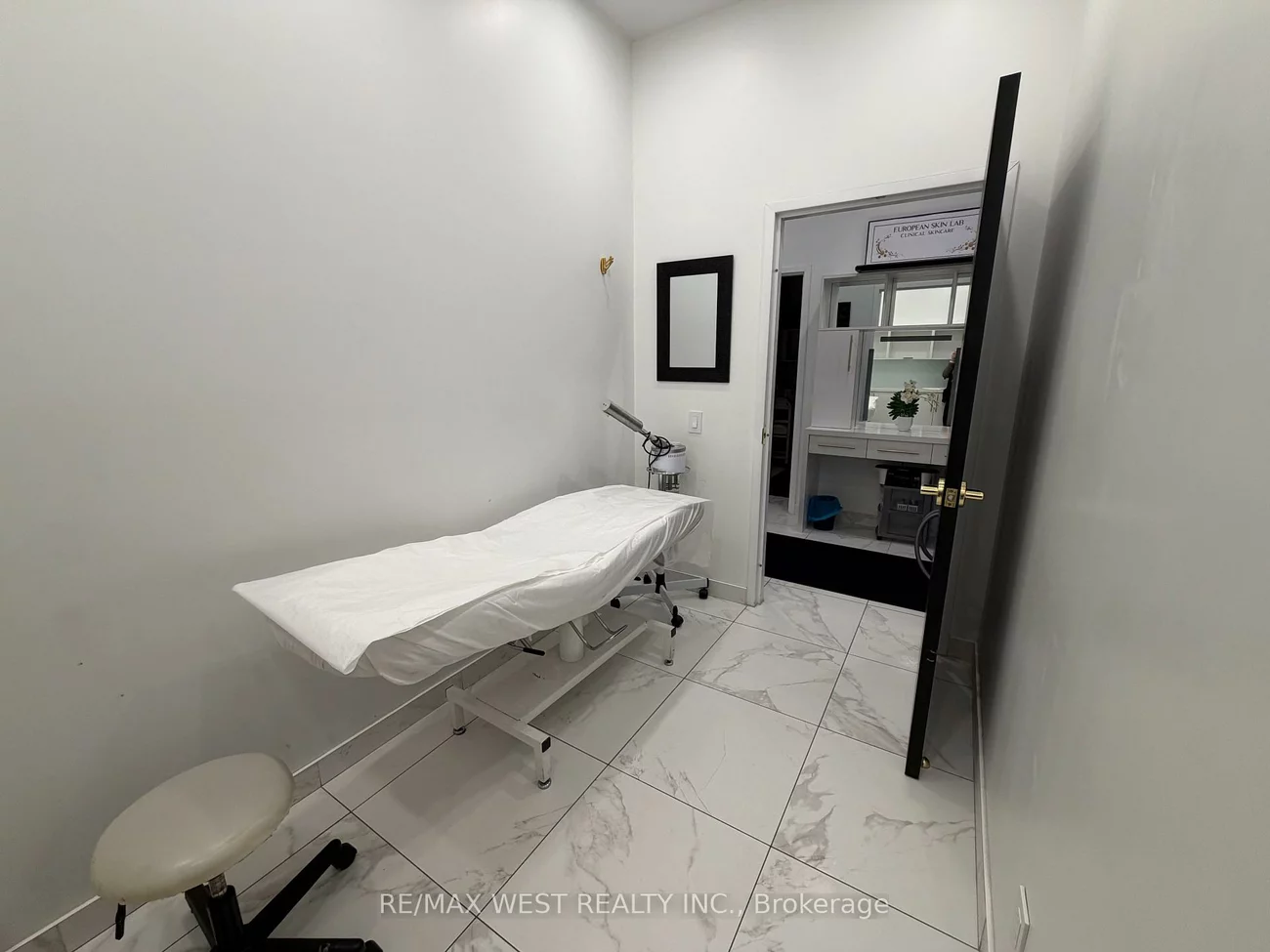 5027, Hurontario, Hurontario, Mississauga