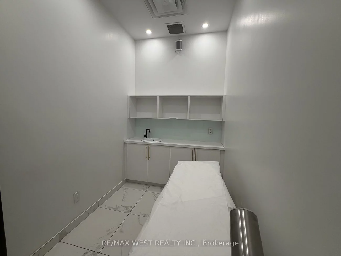 5027, Hurontario, Hurontario, Mississauga