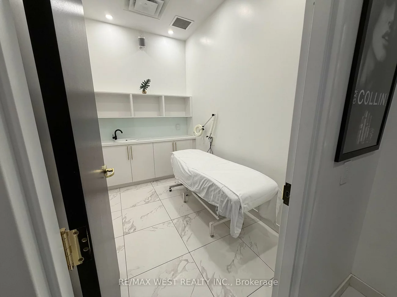 5027, Hurontario, Hurontario, Mississauga