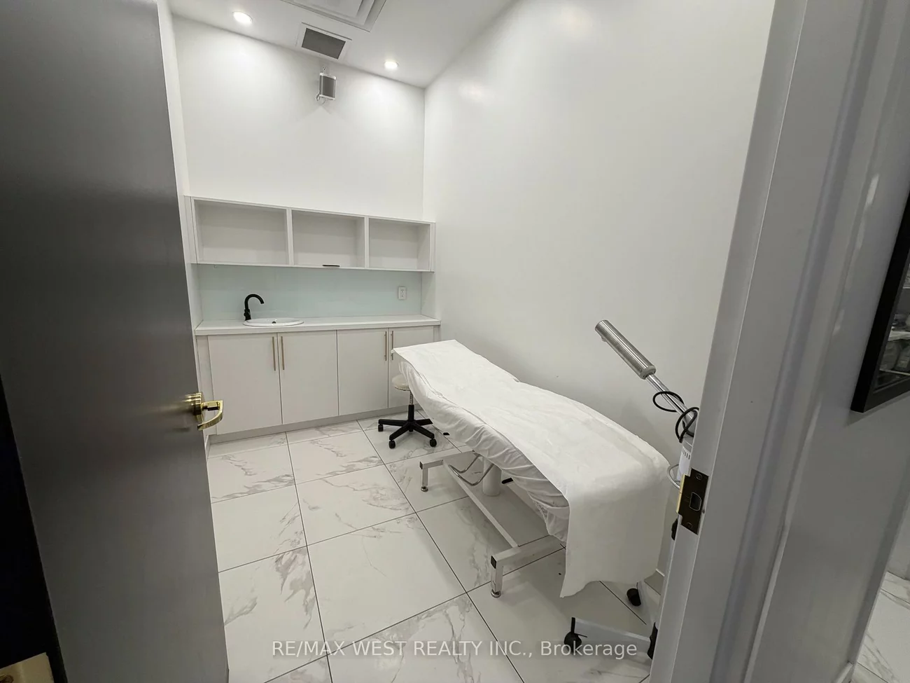 5027, Hurontario, Hurontario, Mississauga