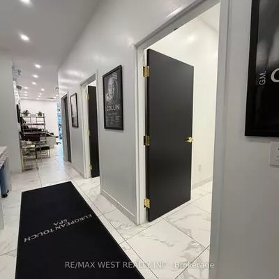 5027, Hurontario, Hurontario, Mississauga