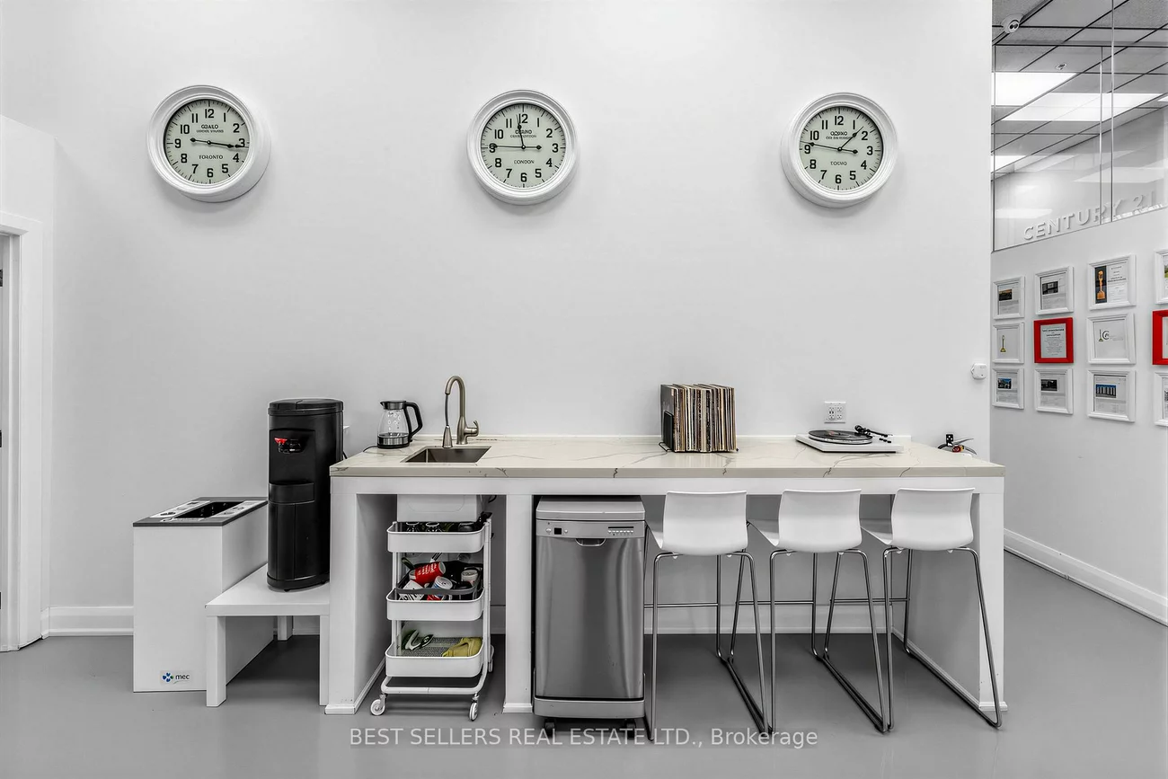 4, Robert Speck, City Centre, Mississauga