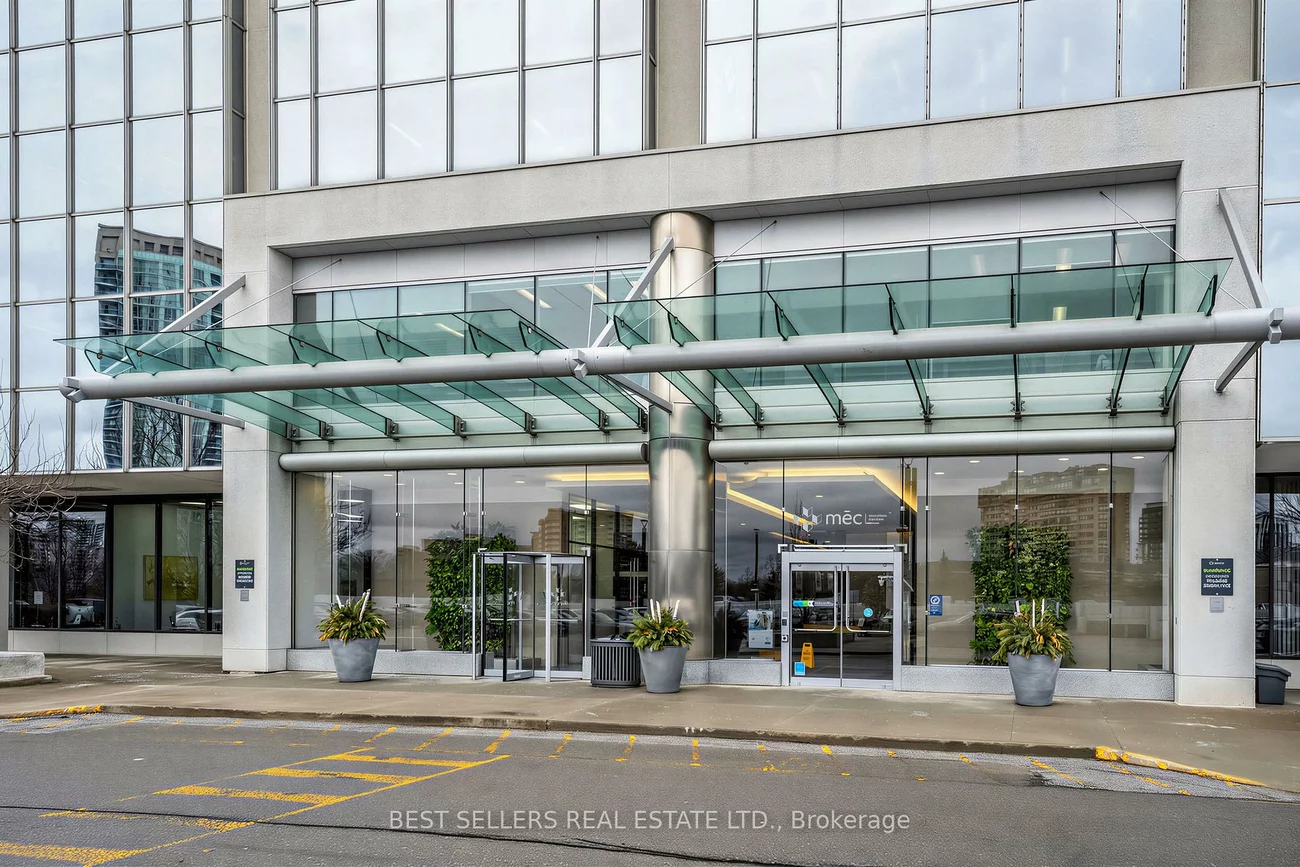 4, Robert Speck, City Centre, Mississauga