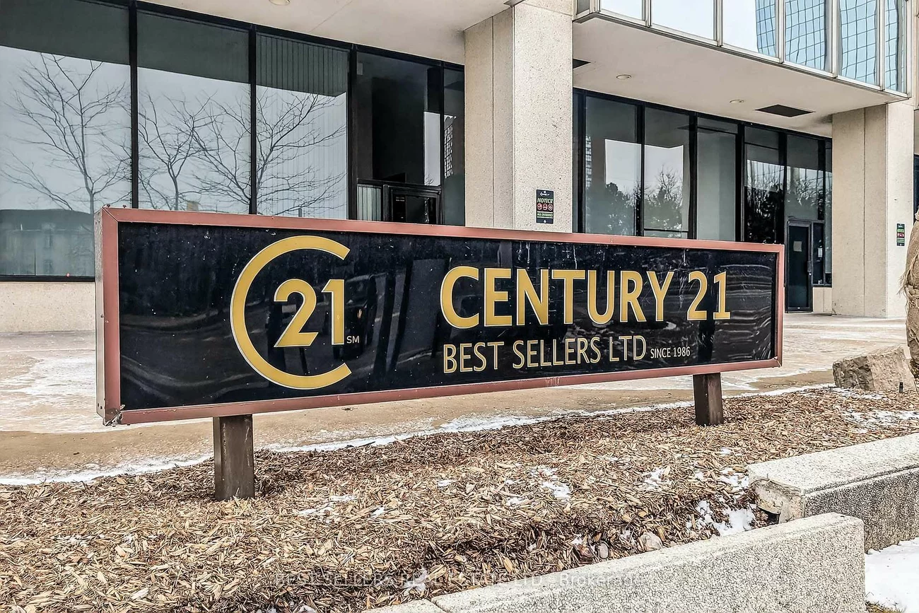 4, Robert Speck, City Centre, Mississauga