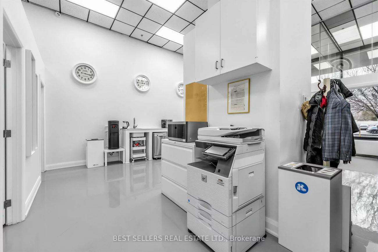 4, Robert Speck, City Centre, Mississauga