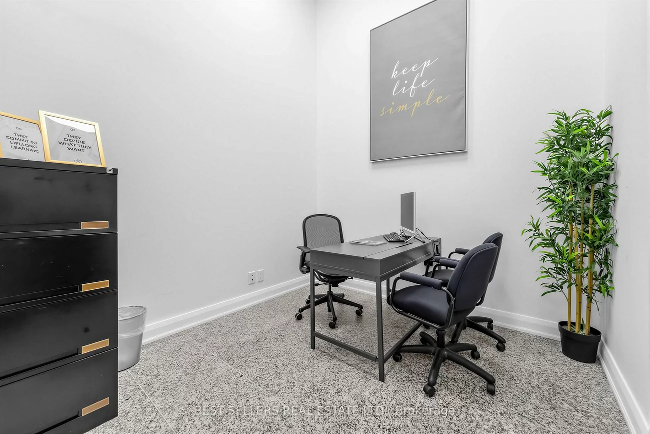 4, Robert Speck, City Centre, Mississauga