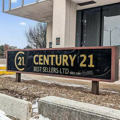 4, Robert Speck, City Centre, Mississauga