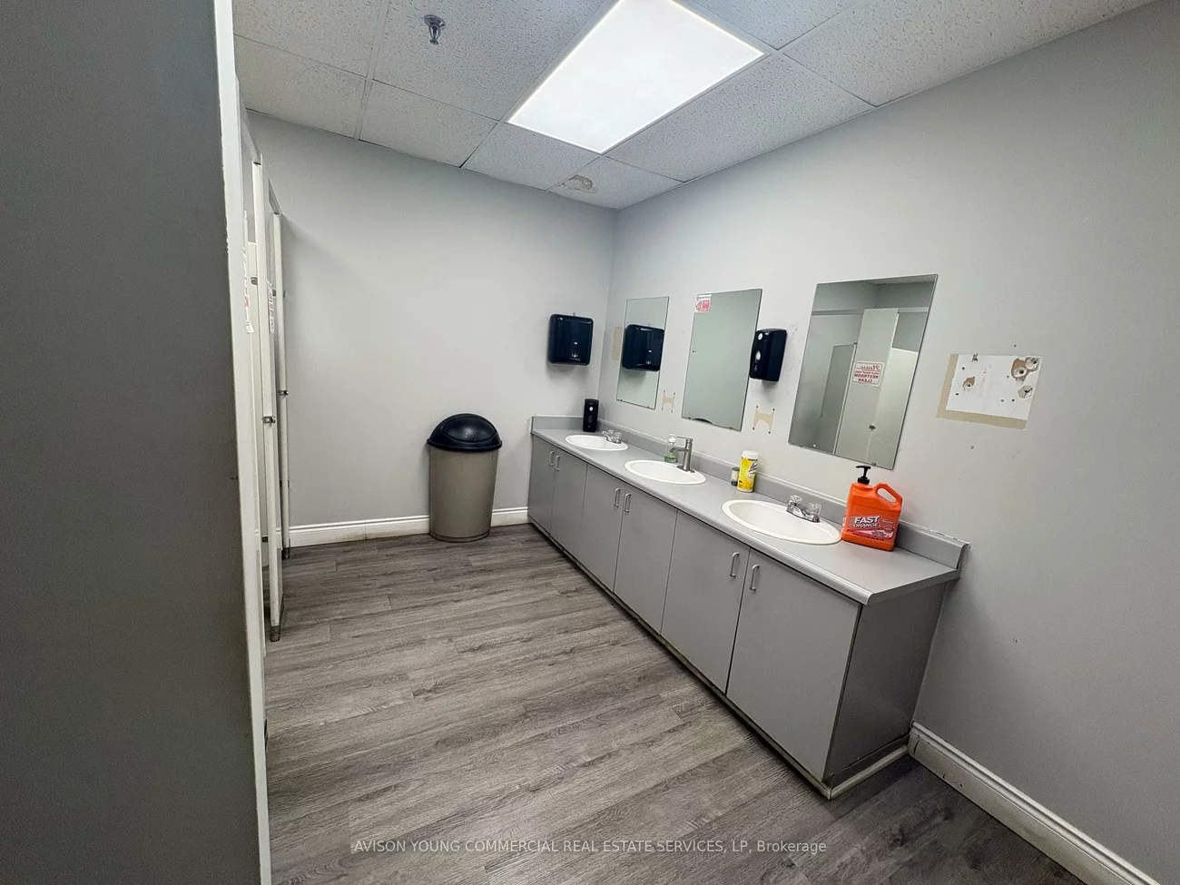 1750, Courtneypark, Northeast, Mississauga