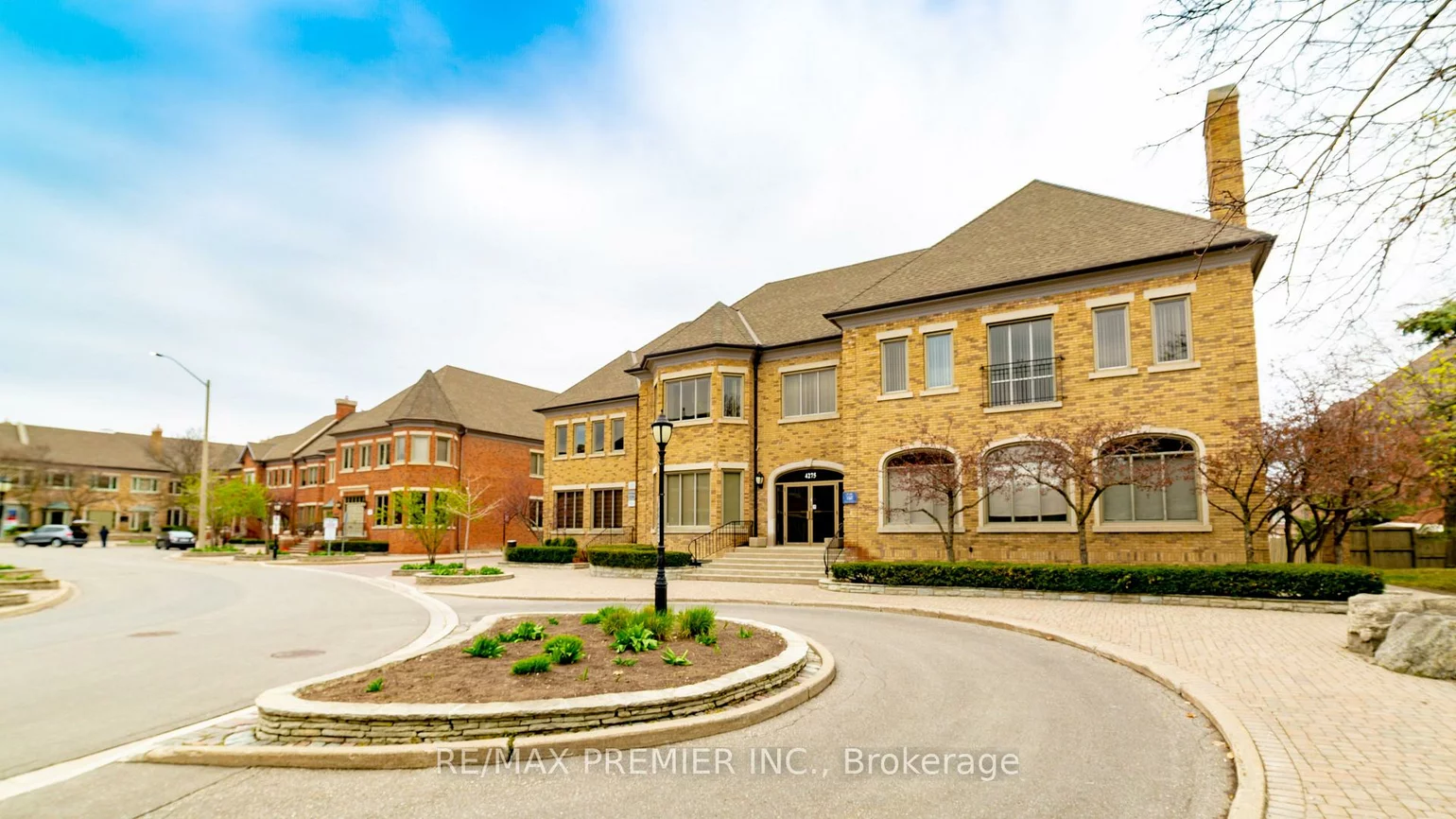 55, Village Centre, City Centre, Mississauga