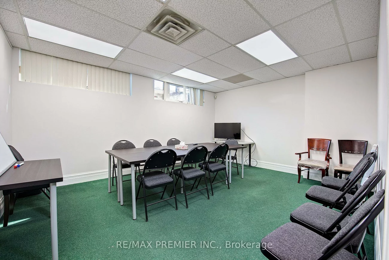 55, Village Centre, City Centre, Mississauga