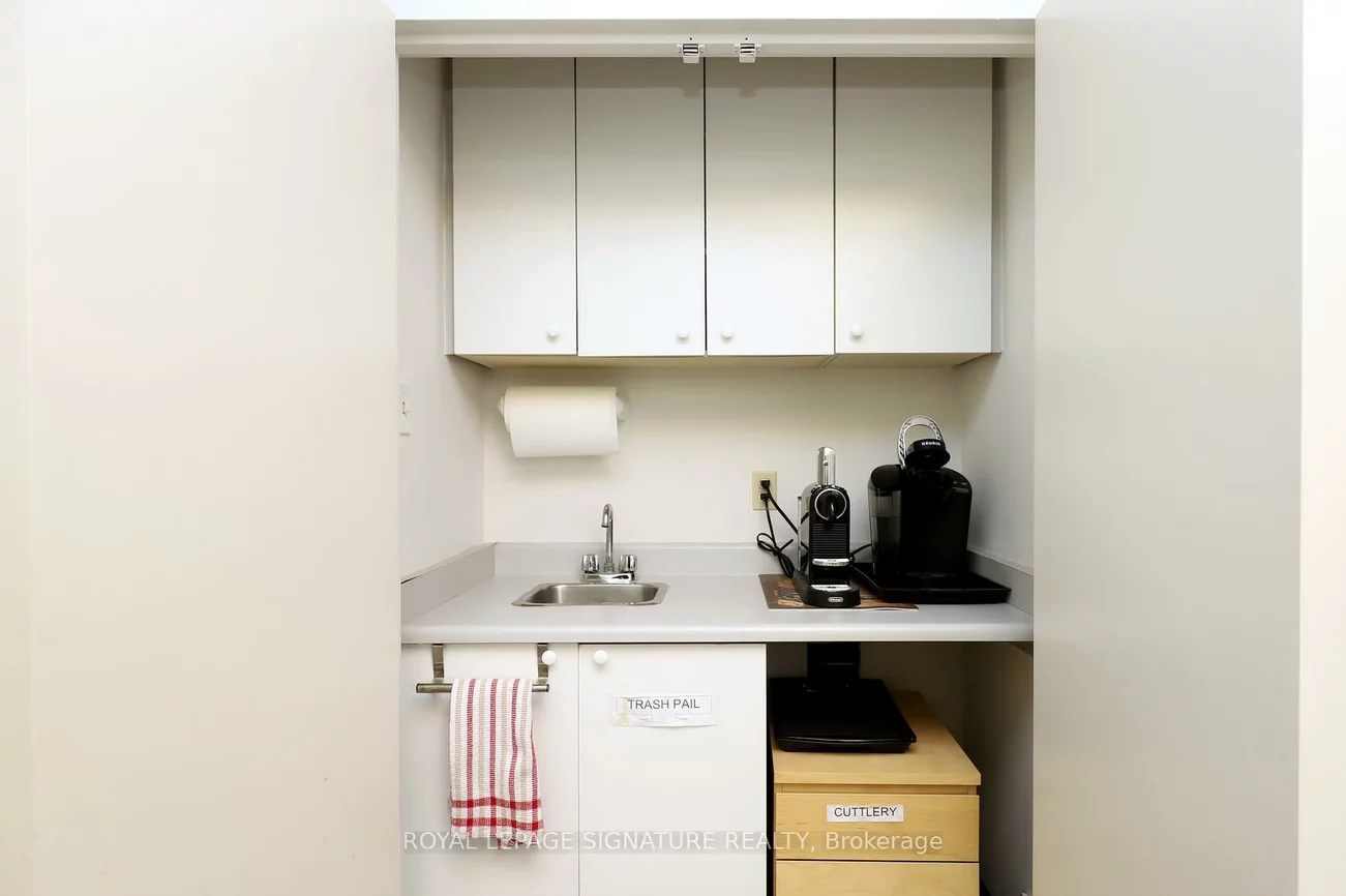 2740, Matheson, Airport Corporate, Mississauga