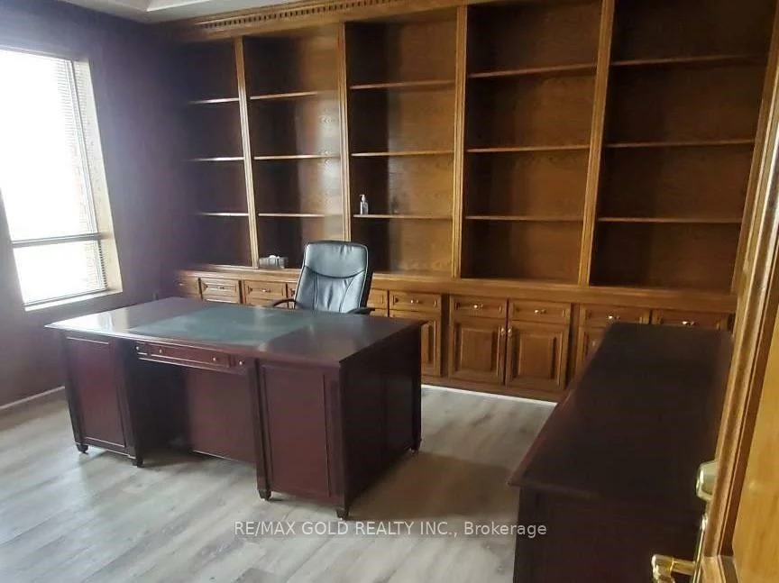 1775, Shawson, Northeast, Mississauga