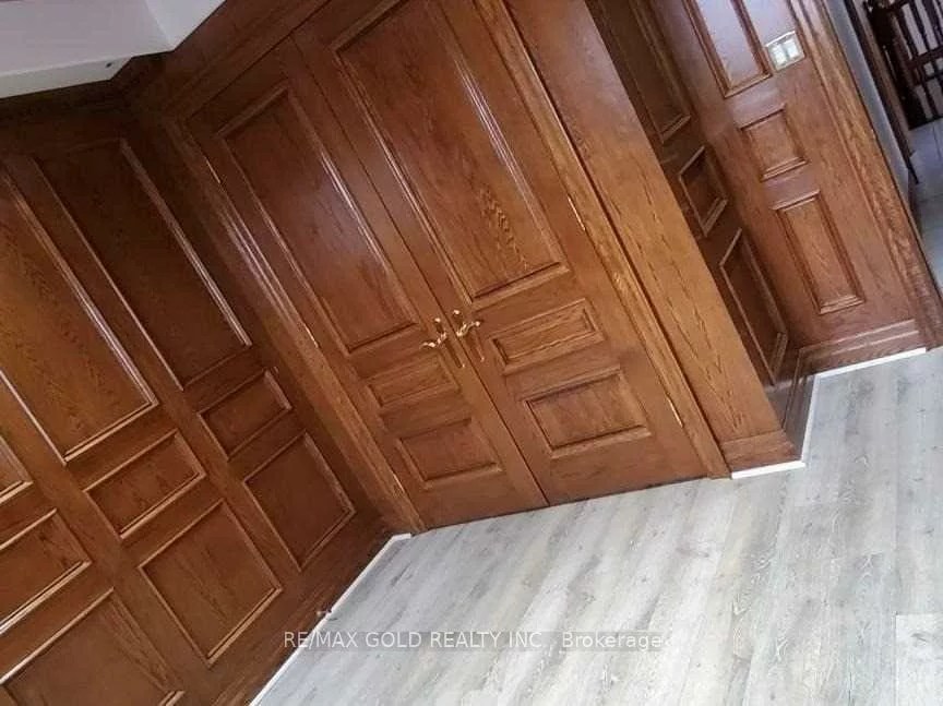 1775, Shawson, Northeast, Mississauga