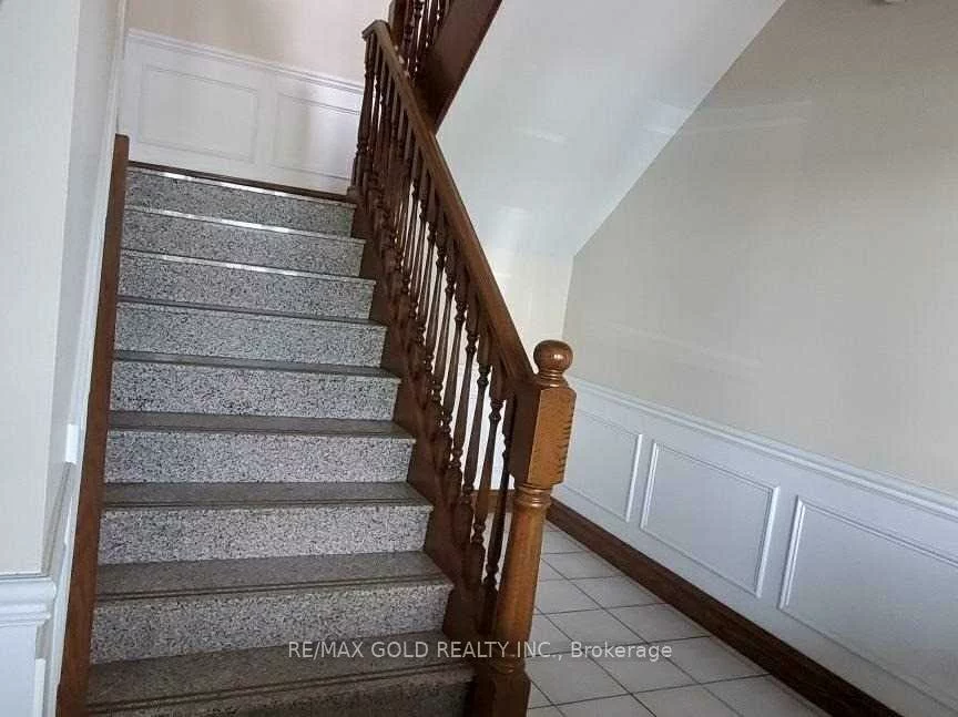 1775, Shawson, Northeast, Mississauga