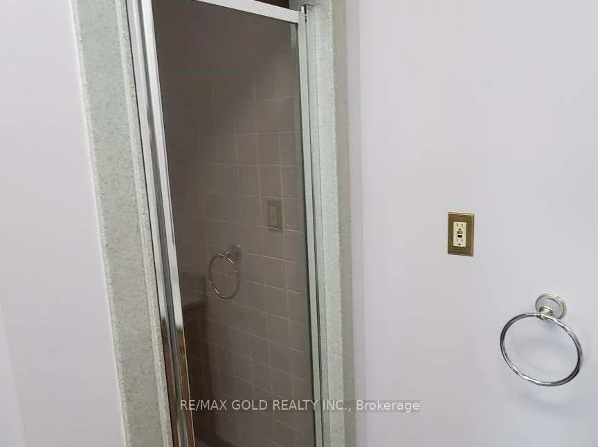 1775, Shawson, Northeast, Mississauga