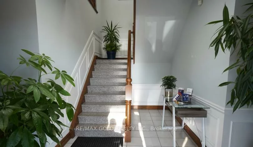 1775, Shawson, Northeast, Mississauga