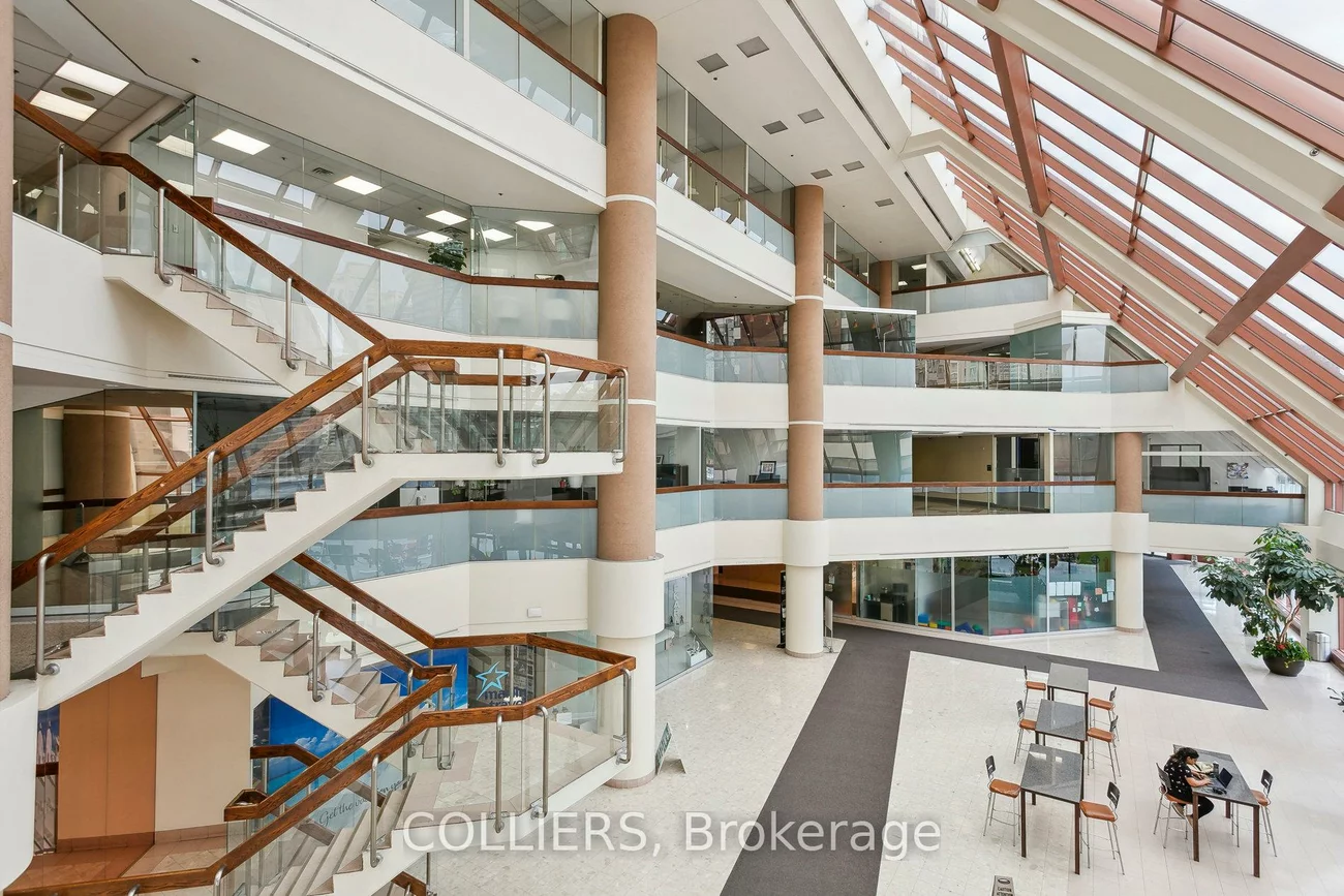 50, Burnhamthorpe, City Centre, Mississauga