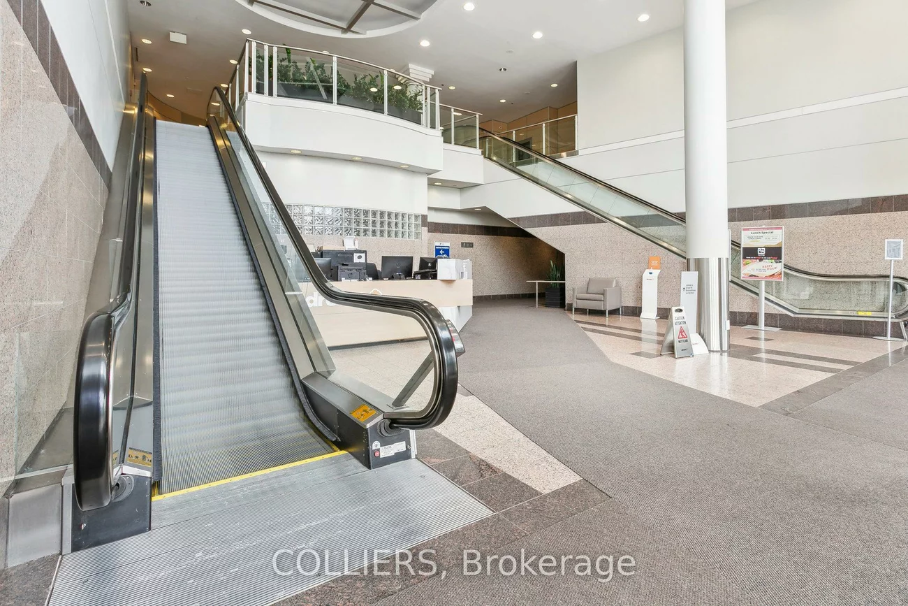 50, Burnhamthorpe, City Centre, Mississauga