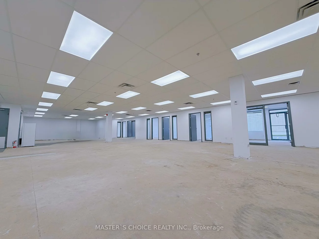 160, Traders, Gateway, Mississauga