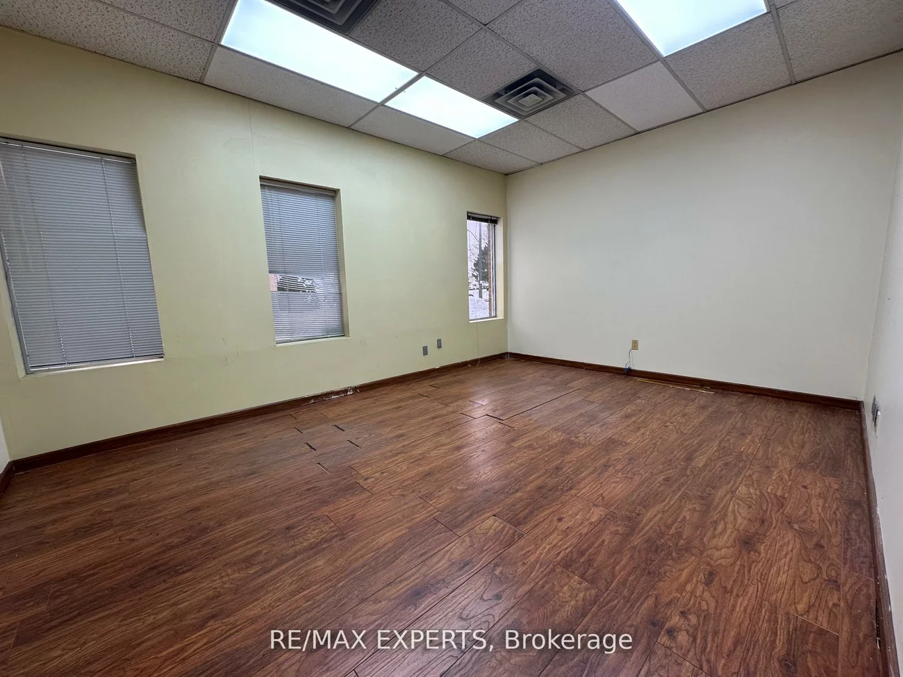 1611, Courtneypark, Northeast, Mississauga