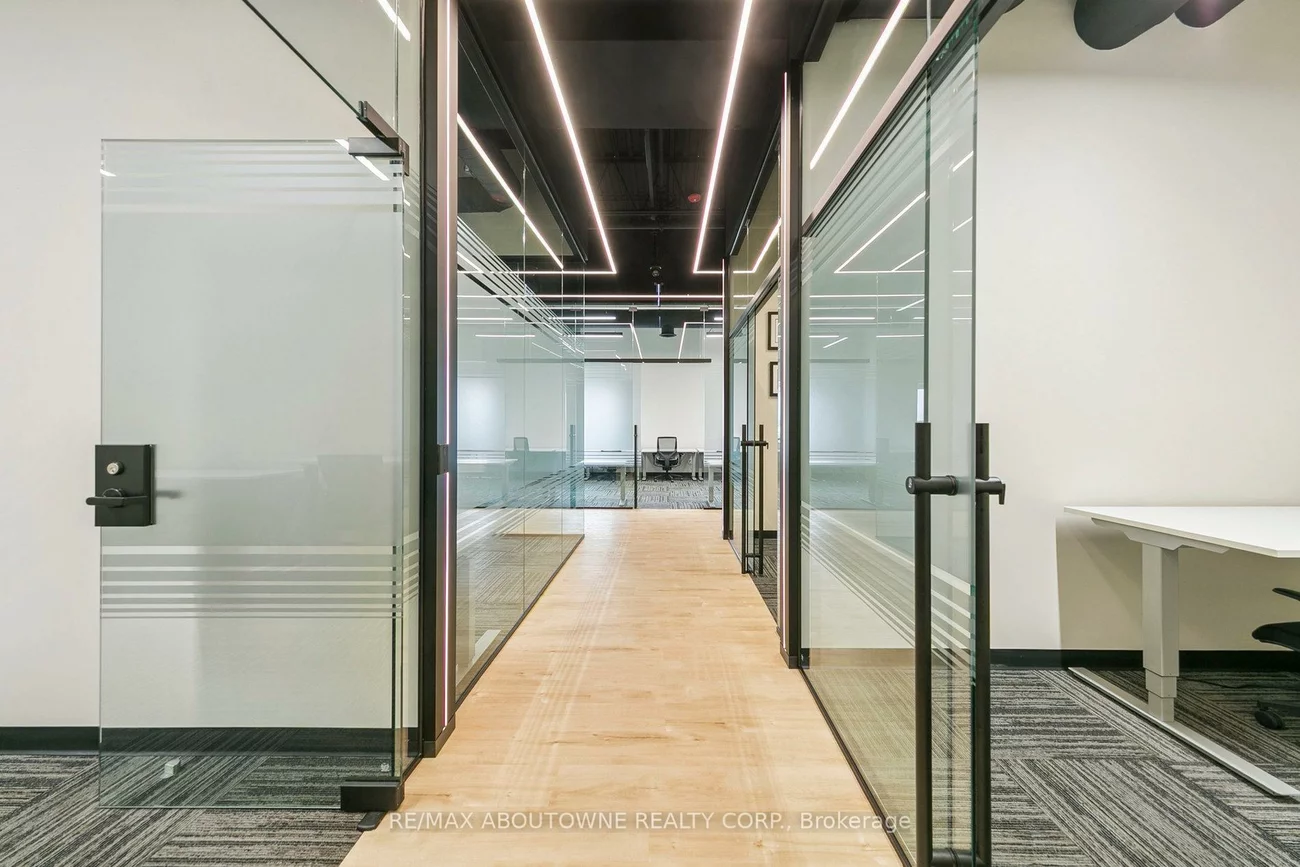320, Matheson, Gateway, Mississauga