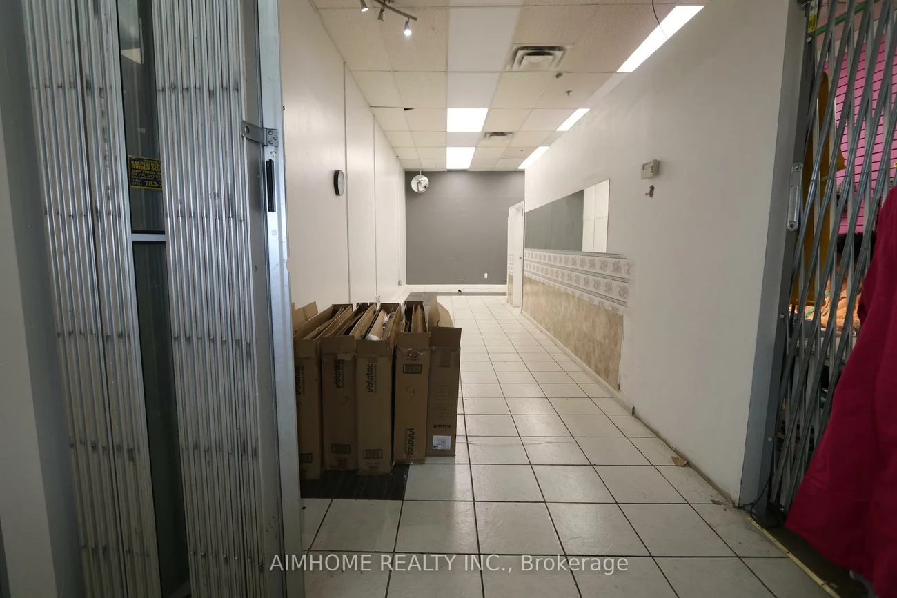 2580, Shepard, Cooksville, Mississauga