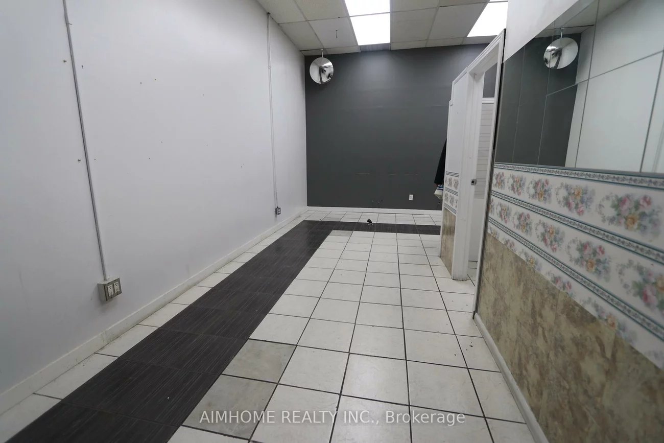 2580, Shepard, Cooksville, Mississauga