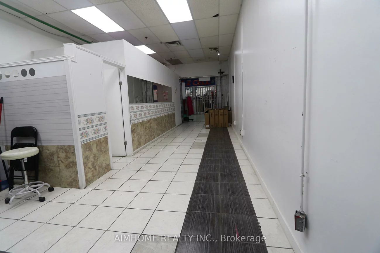 2580, Shepard, Cooksville, Mississauga