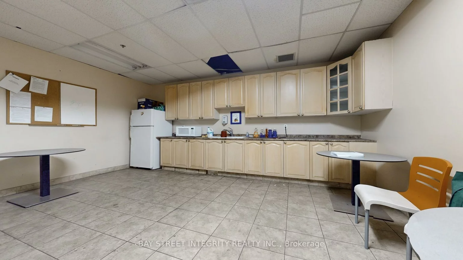 180, Traders, Gateway, Mississauga