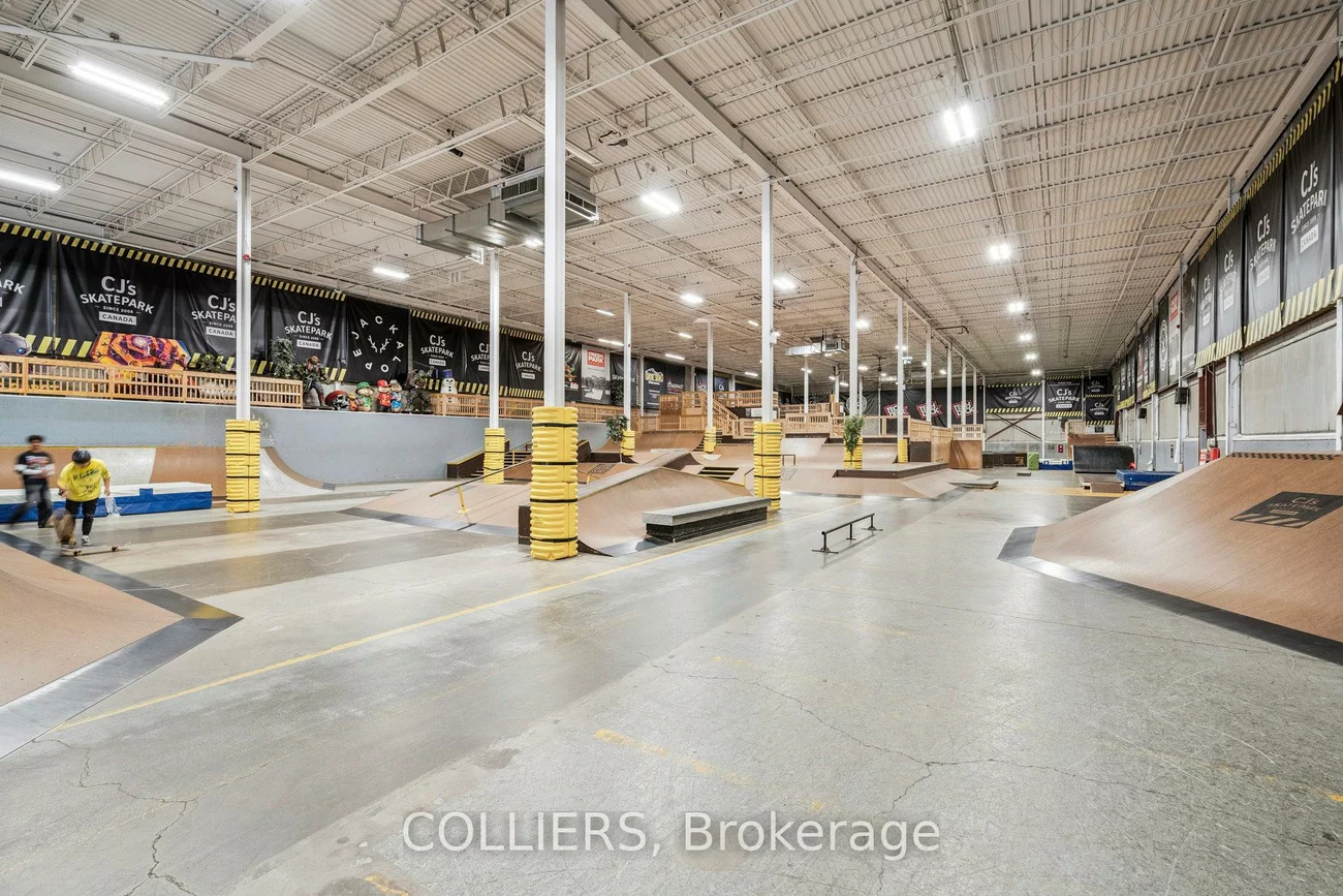 560, Hensall, Dixie, Mississauga