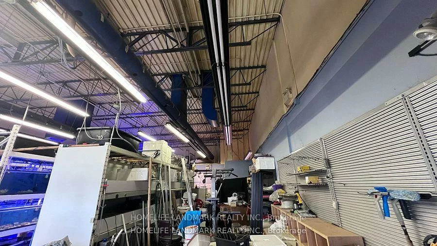 888, Dundas, Dixie, Mississauga
