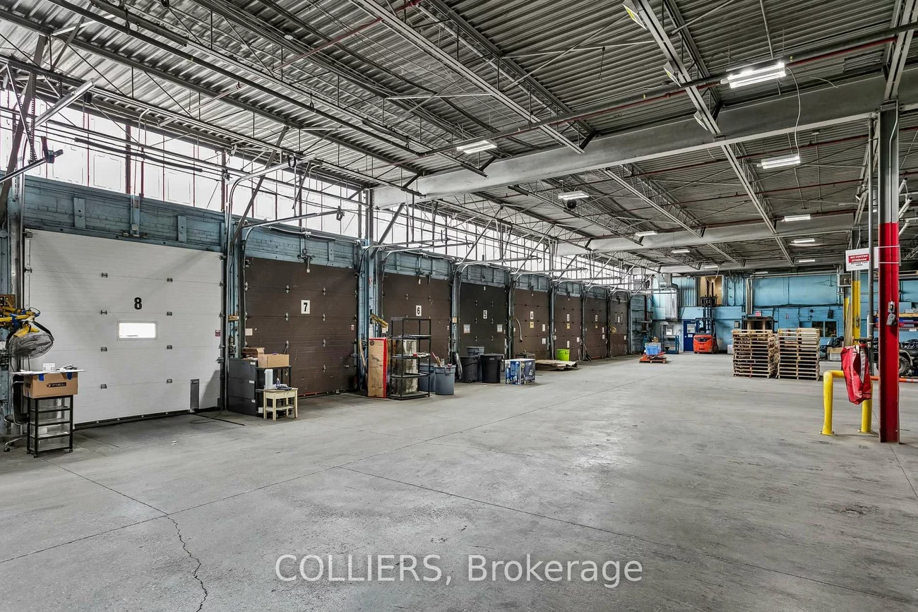 2501, Stanfield, Dixie, Mississauga