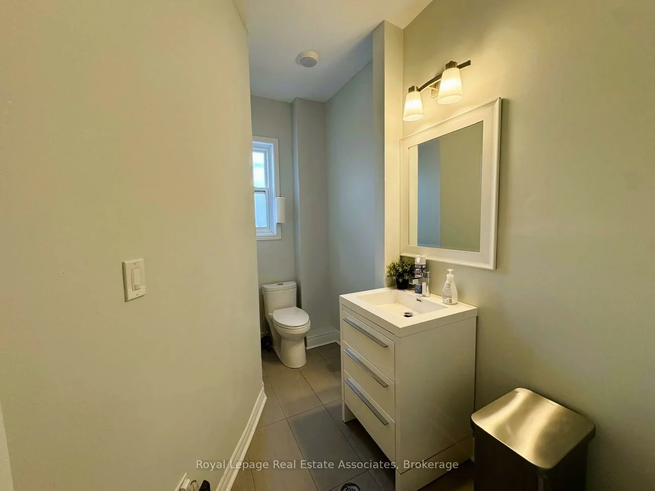 94, Lakeshore, Port Credit, Mississauga