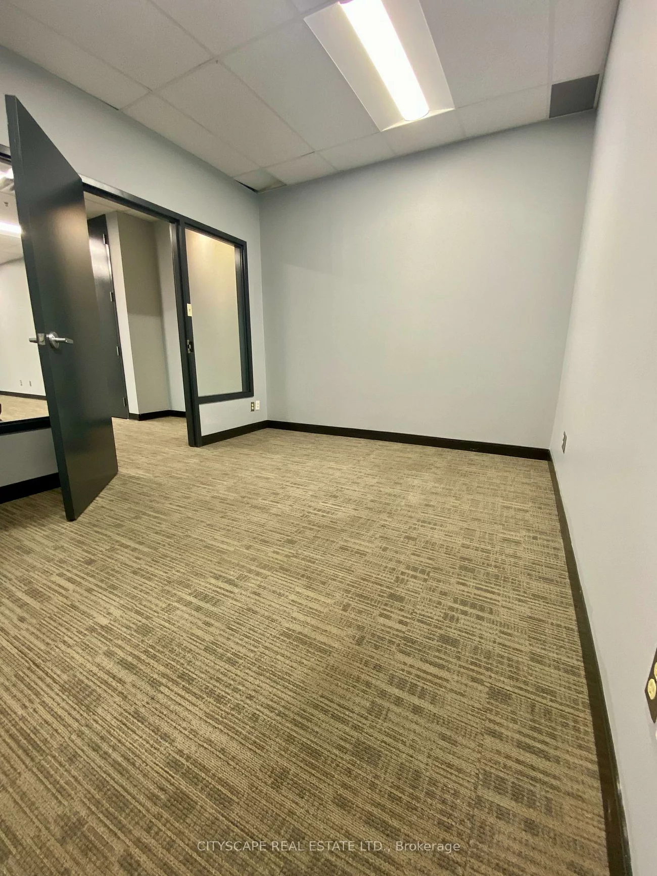 7075, Edwards, Gateway, Mississauga