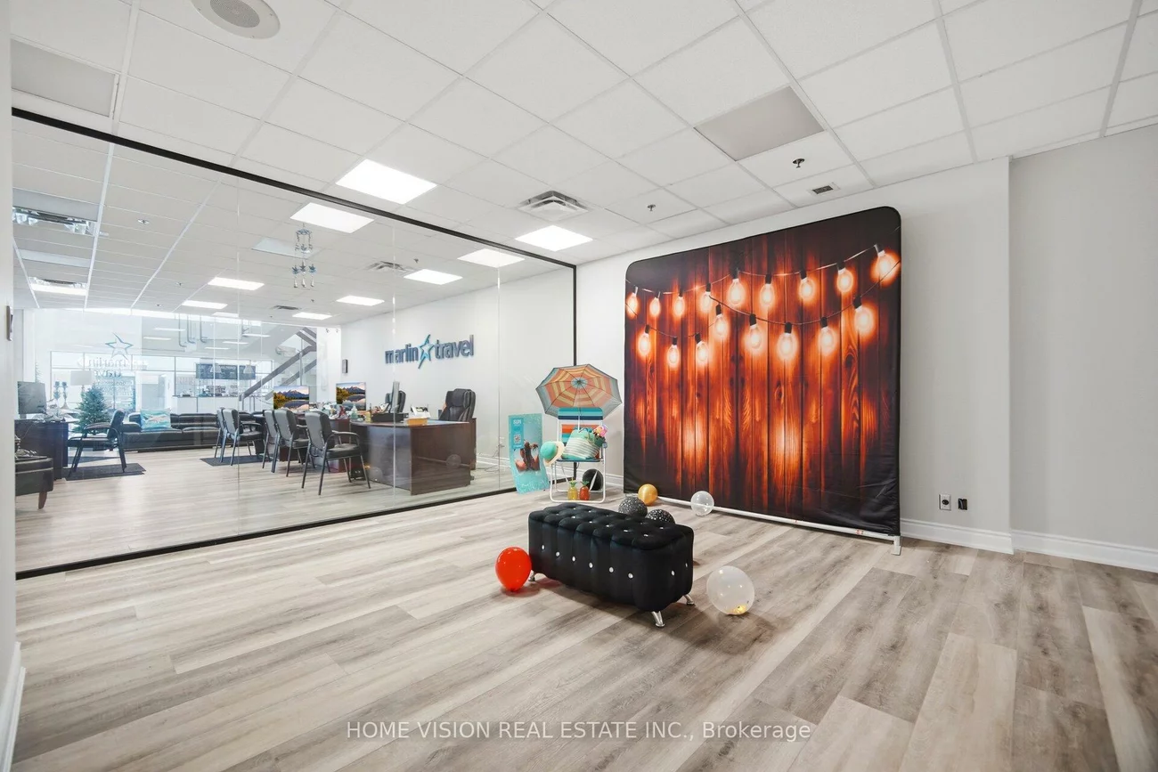 50, Burnhamthorpe, City Centre, Mississauga