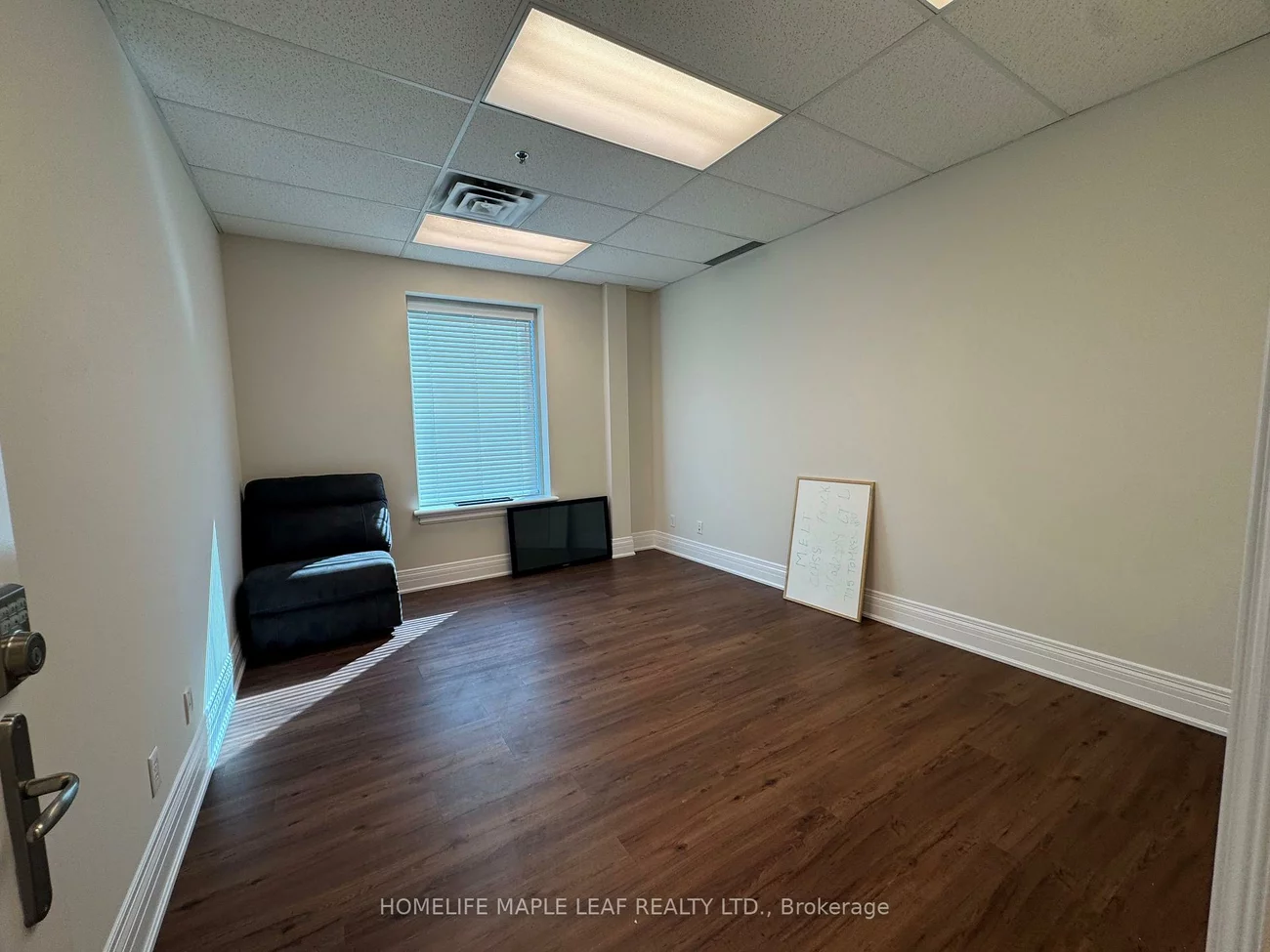 7175, Tomken, Northeast, Mississauga