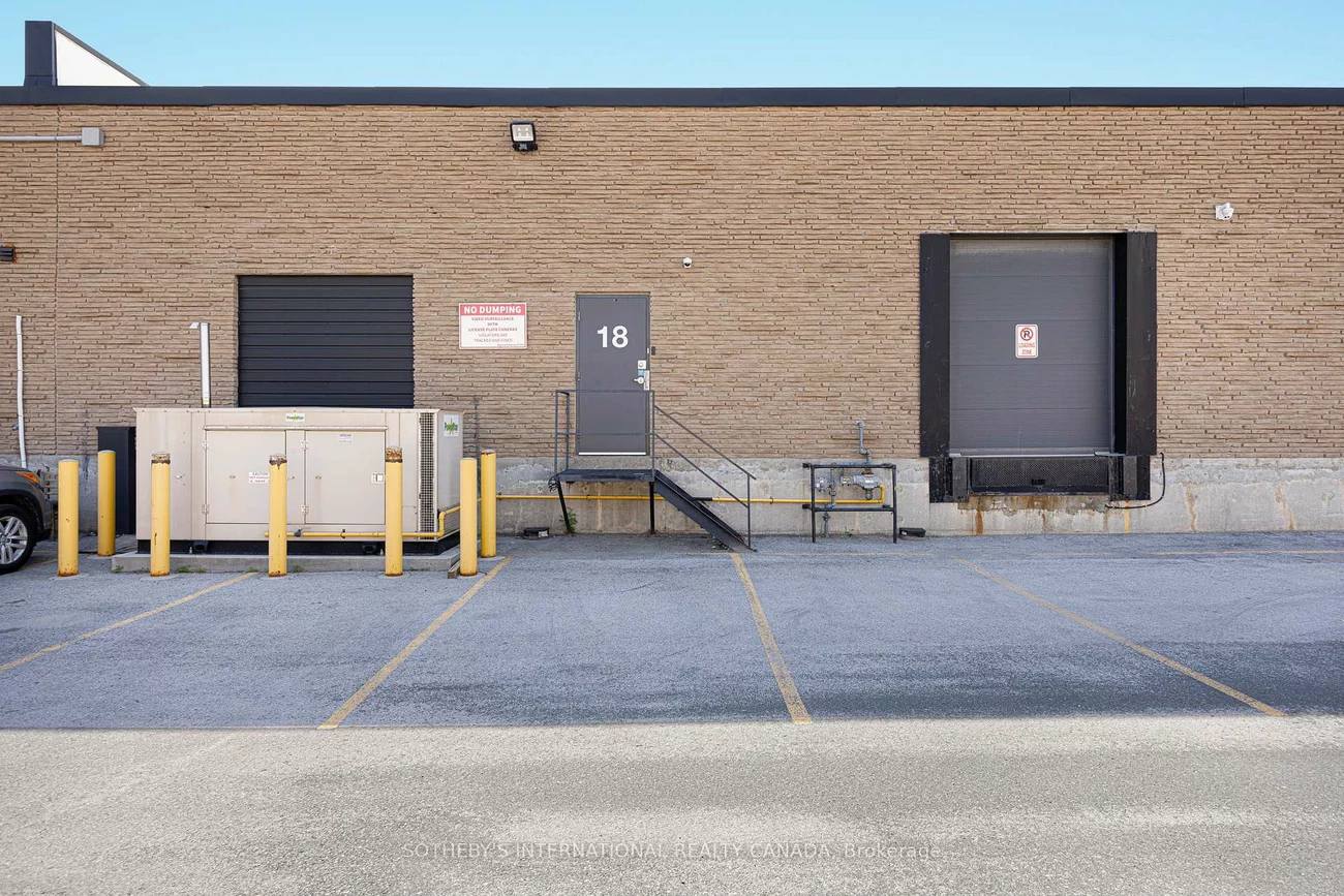 755, Queensway, Dixie, Mississauga