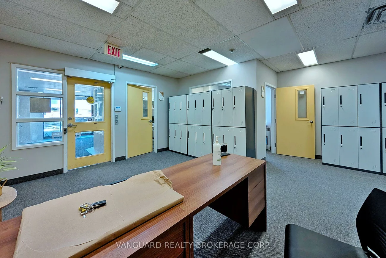 2227, South Mill, Sheridan, Mississauga