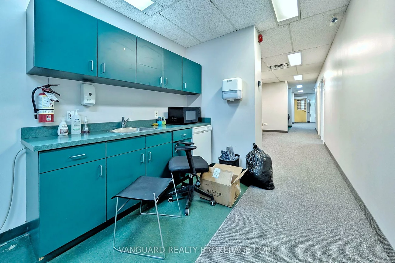 2227, South Mill, Sheridan, Mississauga
