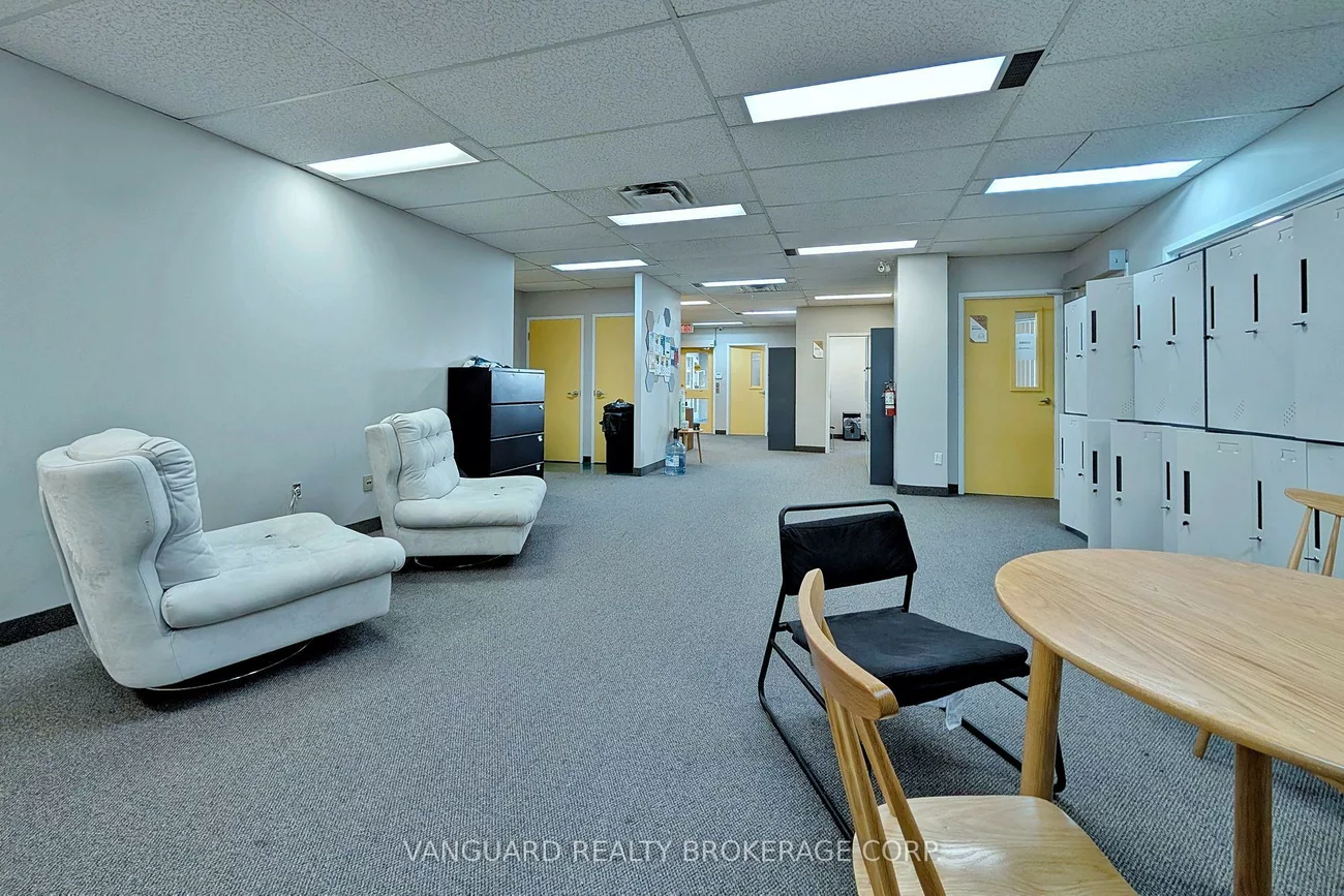 2227, South Mill, Sheridan, Mississauga