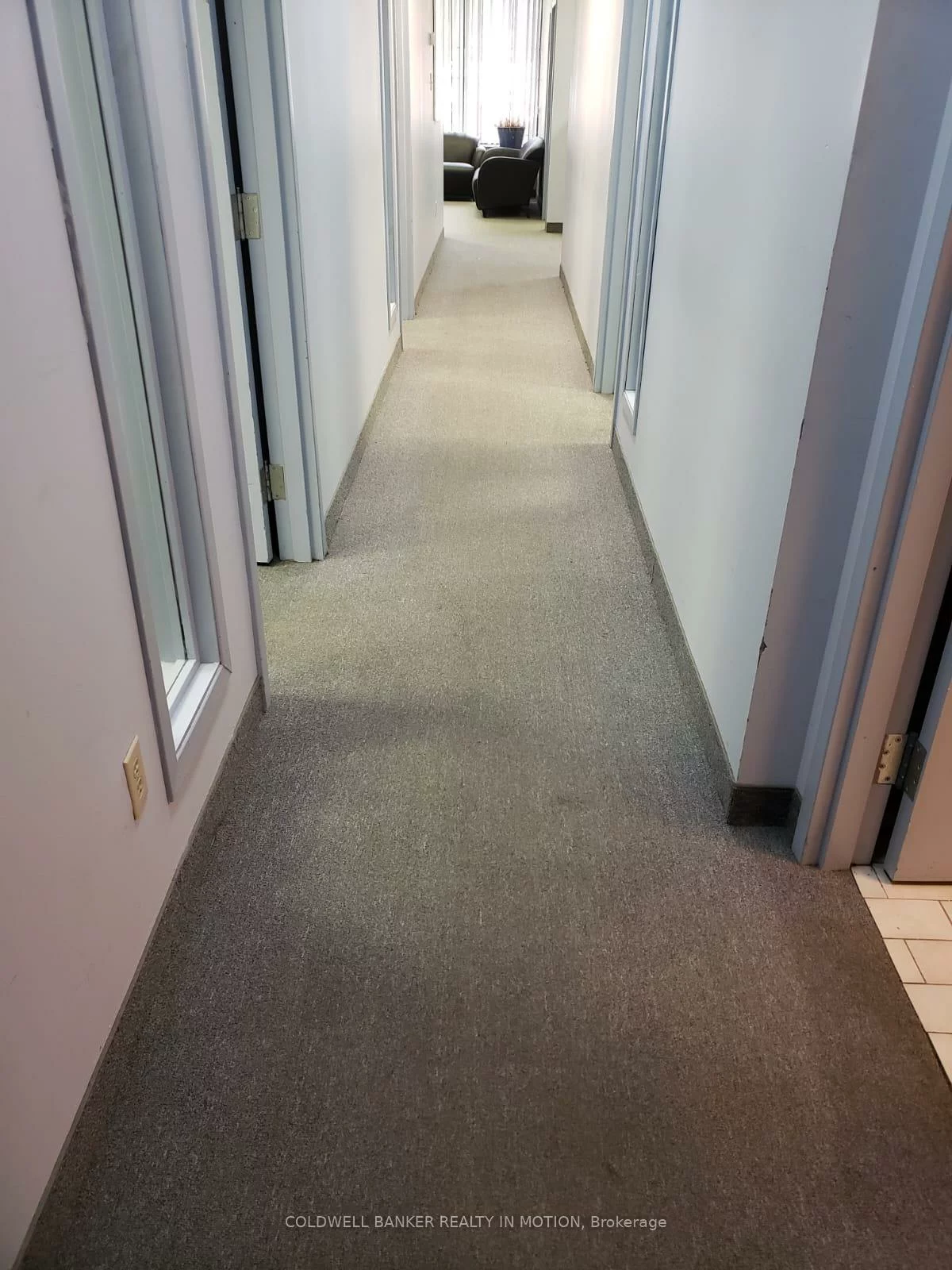 215, Traders, Gateway, Mississauga