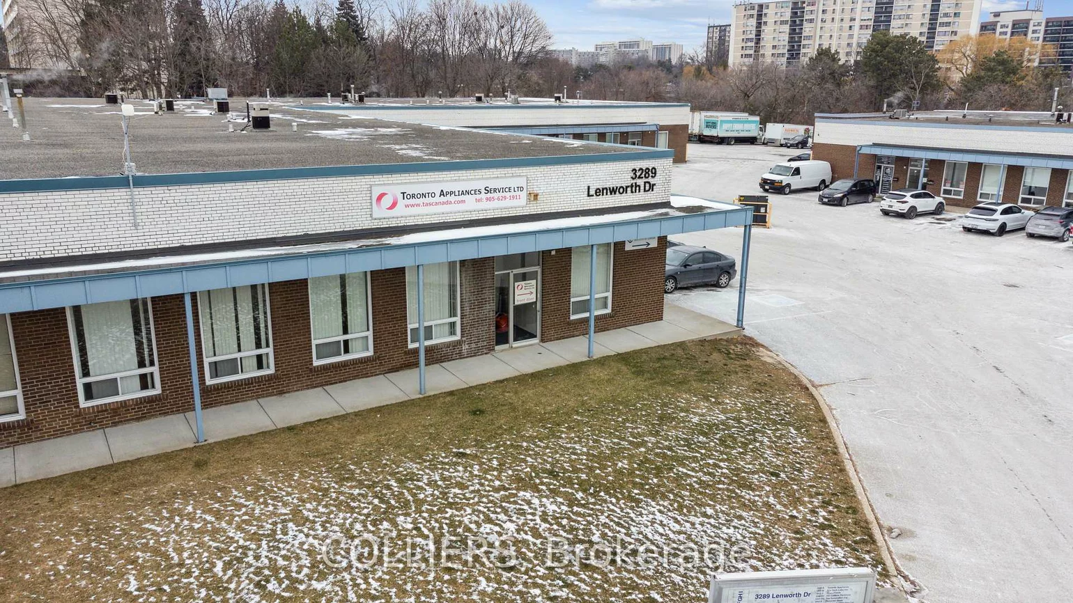 3289, Lenworth, Dixie, Mississauga