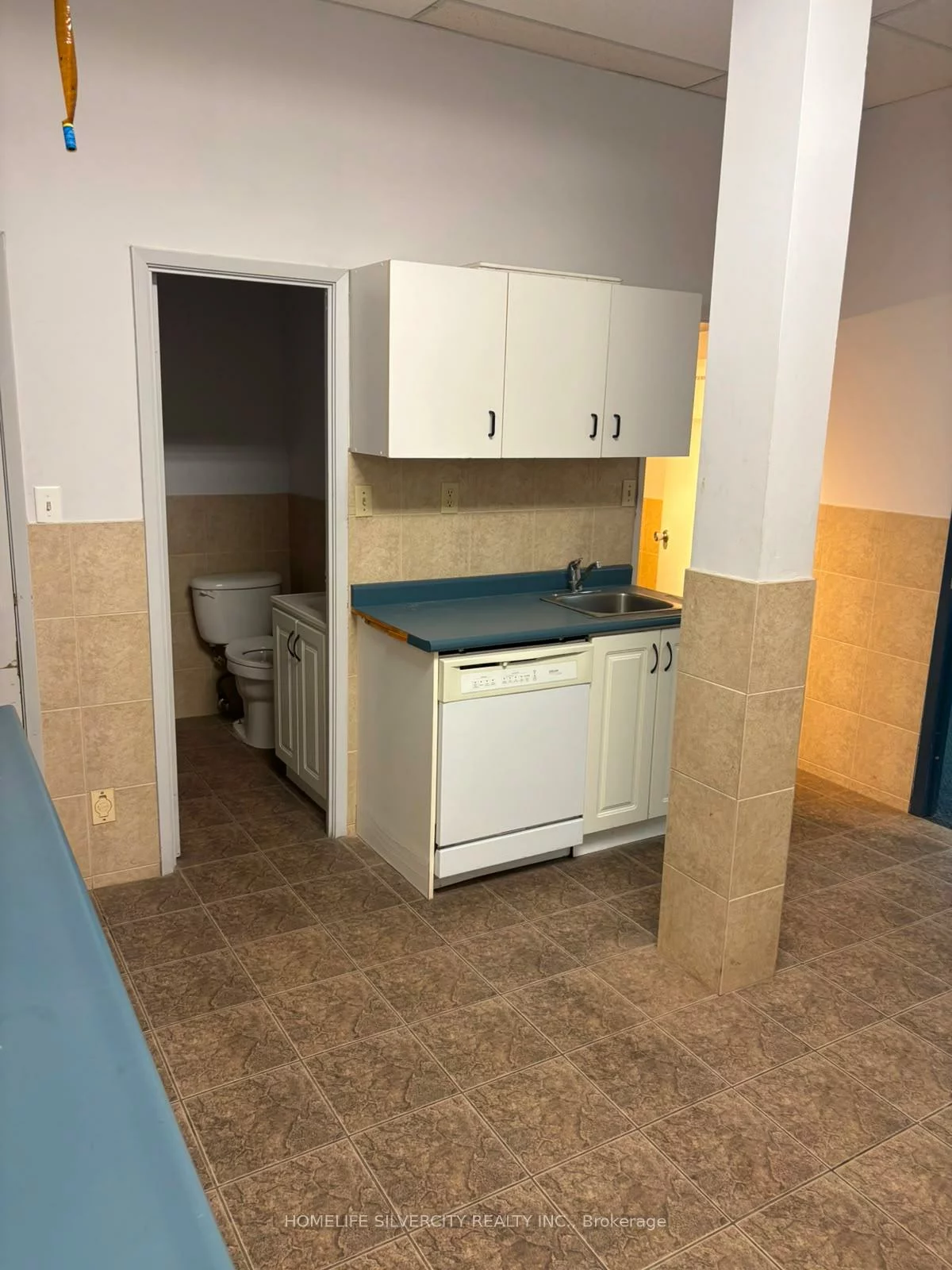 975, Mid-Way, Northeast, Mississauga